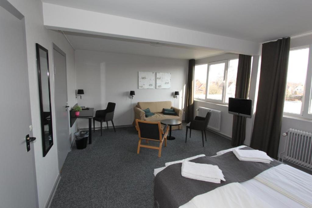 Banegaardshotellet Vojens Luaran gambar