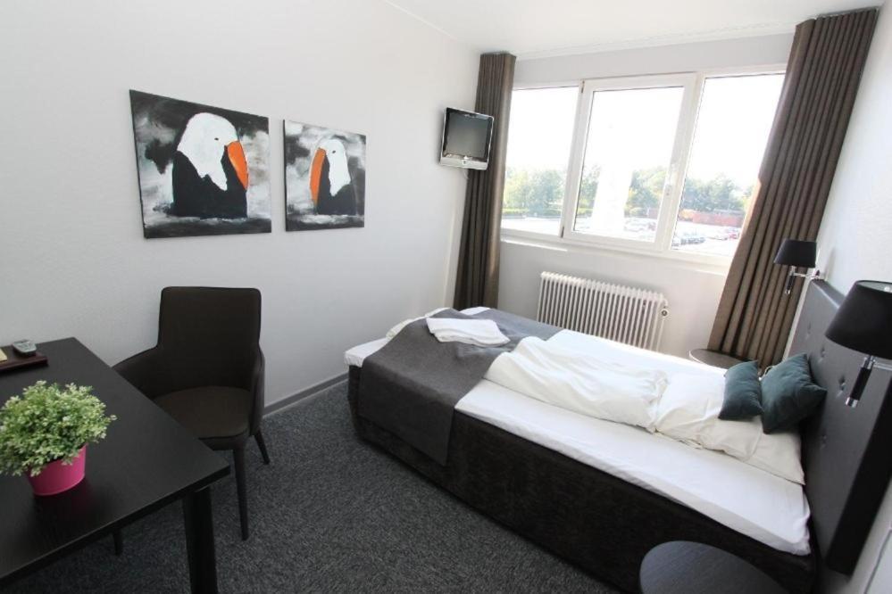 Banegaardshotellet Vojens Luaran gambar